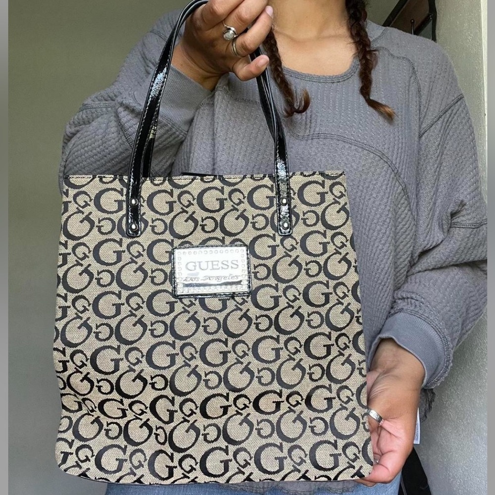 Guess Tote Shoulder Bag